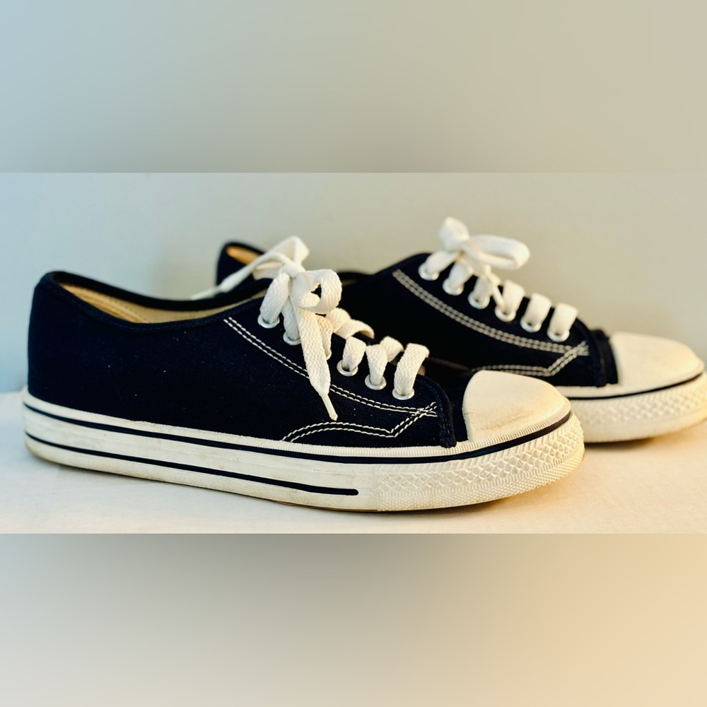 OLD NAVY Navy Blue Chucks Tennis Shoes Sneakers